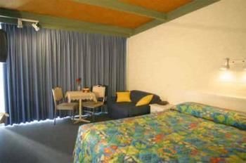 Kingfisher Motel (Adults Only) メリンブラ エクステリア 写真